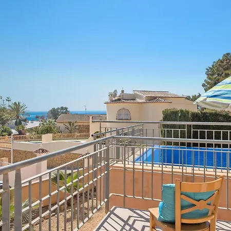 Villa Mar Flores By *